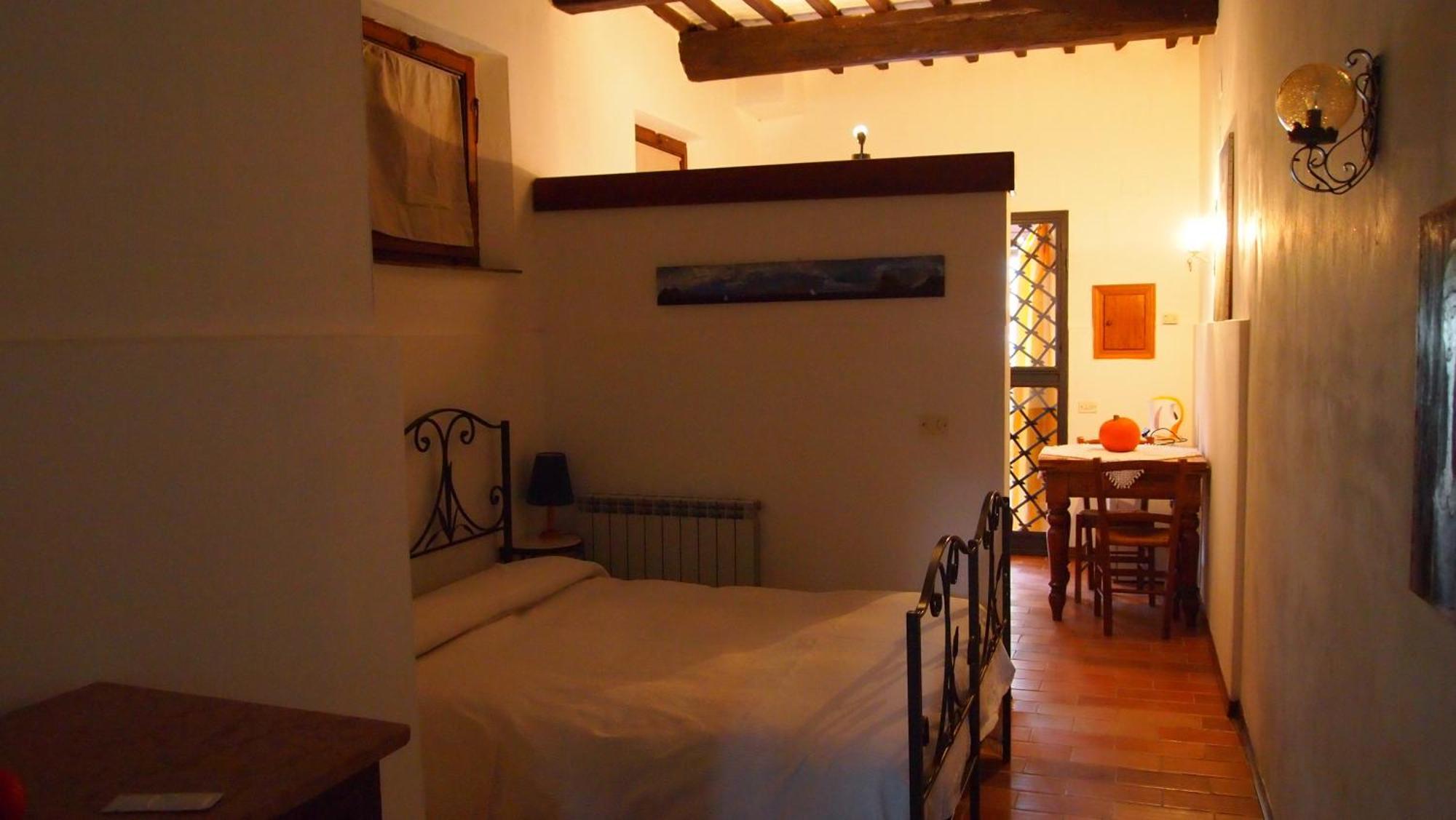 Agriturismo La Terra Valiano Chambre photo