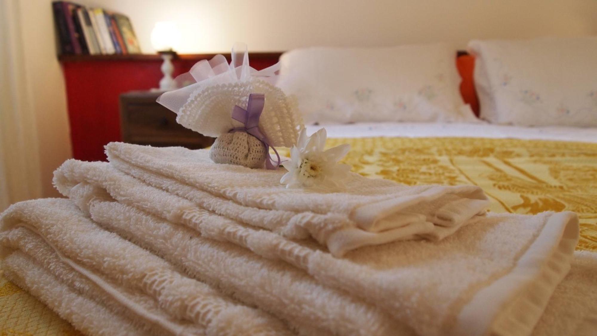 Agriturismo La Terra Valiano Chambre photo