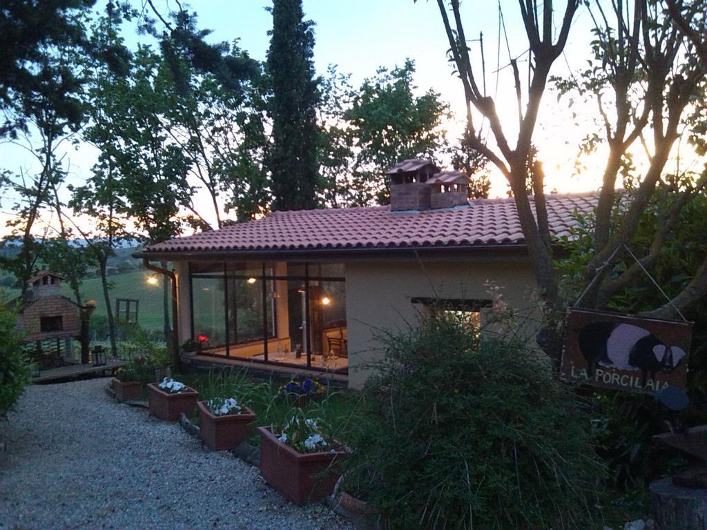 Agriturismo La Terra Valiano Extérieur photo